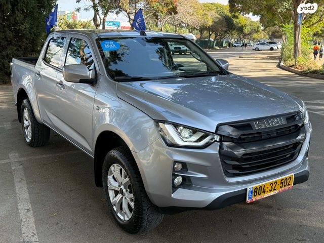 איסוזו די-מקס