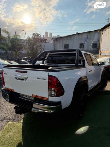 טויוטה היילקס