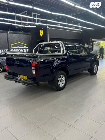 איסוזו די-מקס