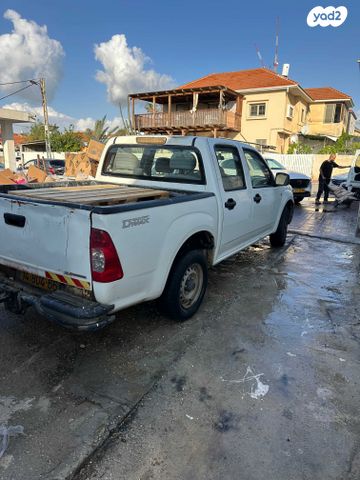 מודעת רכב איסוזו די-מקס