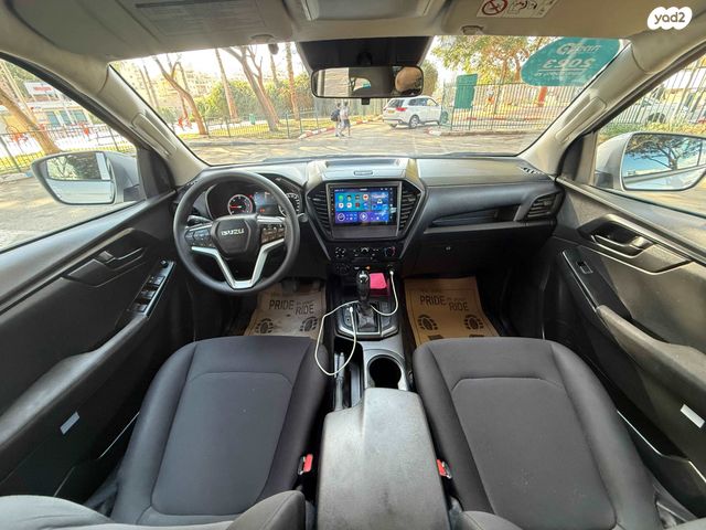 איסוזו די-מקס