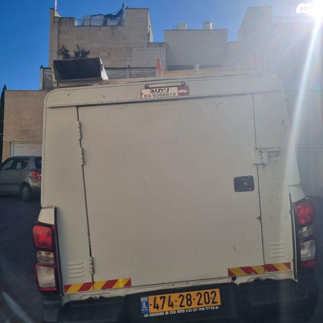 איסוזו די-מקס