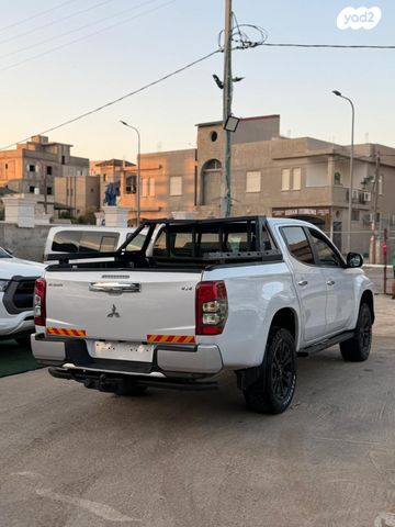 מיצובישי טרייטון / L200