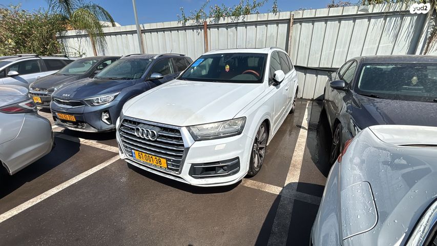 מודעת רכב אאודי Q7