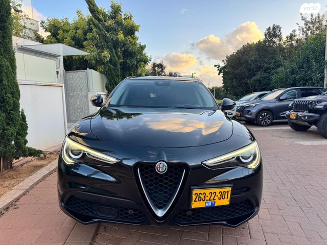 מודעת רכב אלפא רומיאו סטלביו