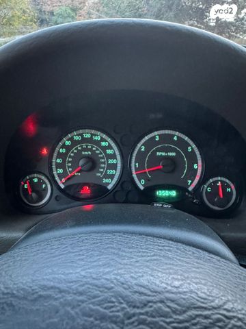 מודעת רכב ג'יפ צ'ירוקי