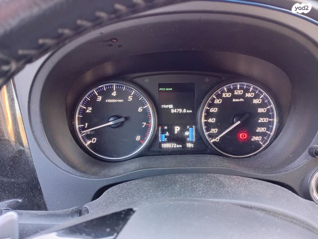 מיצובישי אאוטלנדר