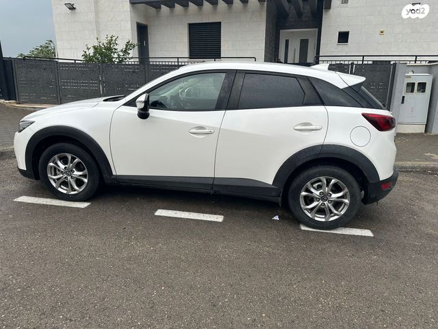 מודעת רכב מאזדה CX-3