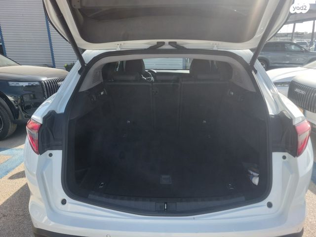 אלפא רומיאו סטלביו