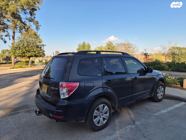 סובארו פורסטר