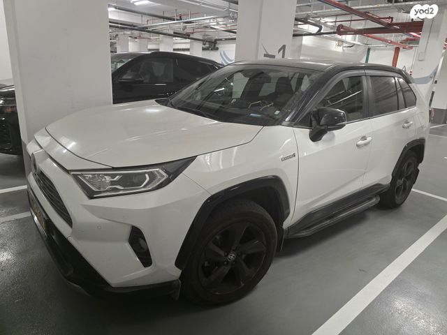 מודעת רכב טויוטה RAV4