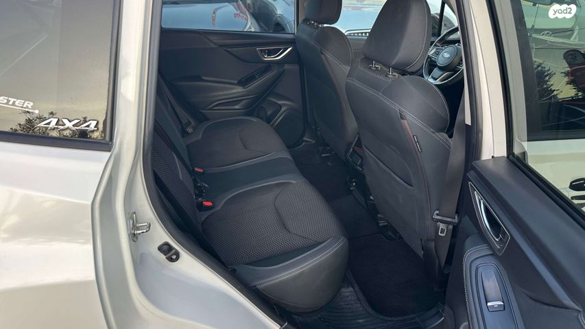 סובארו פורסטר