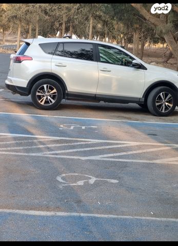 מודעת רכב טויוטה RAV4