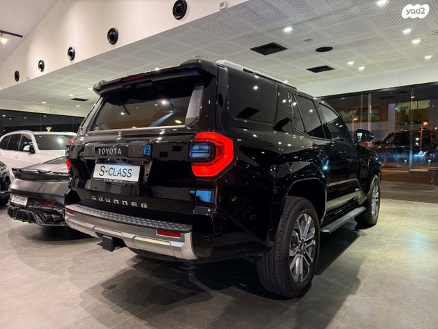 טויוטה פור-ראנר