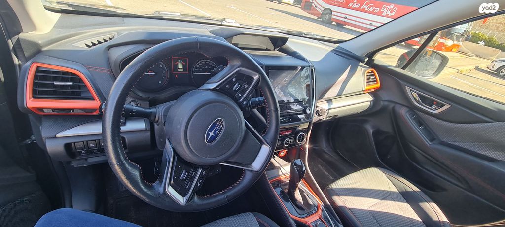 סובארו פורסטר