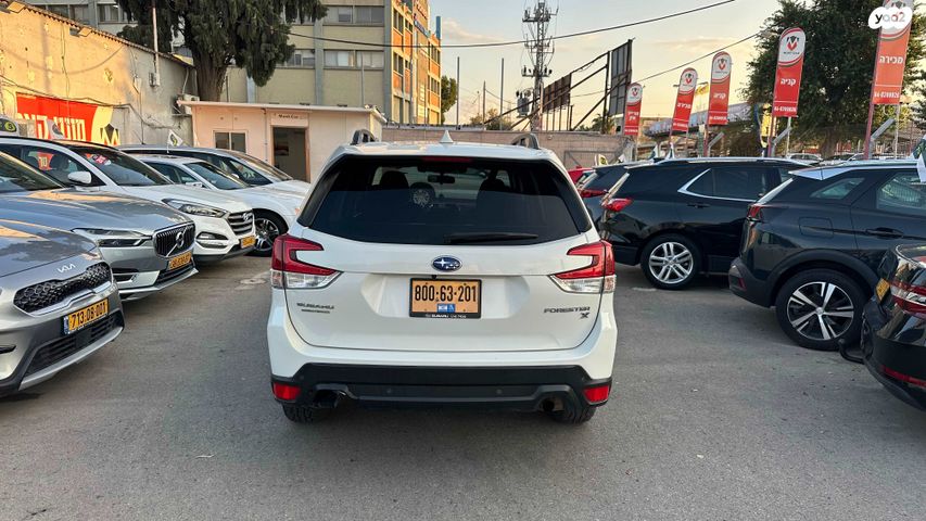 סובארו פורסטר