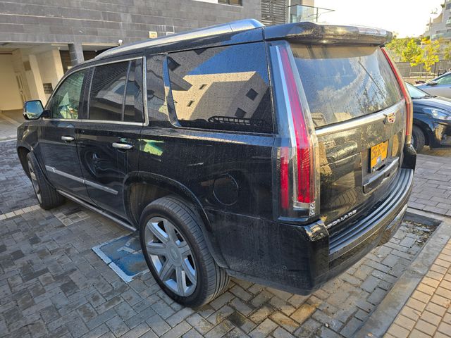 קאדילק אסקלייד