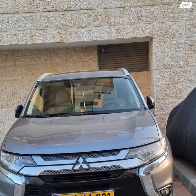 מודעת רכב מיצובישי אאוטלנדר