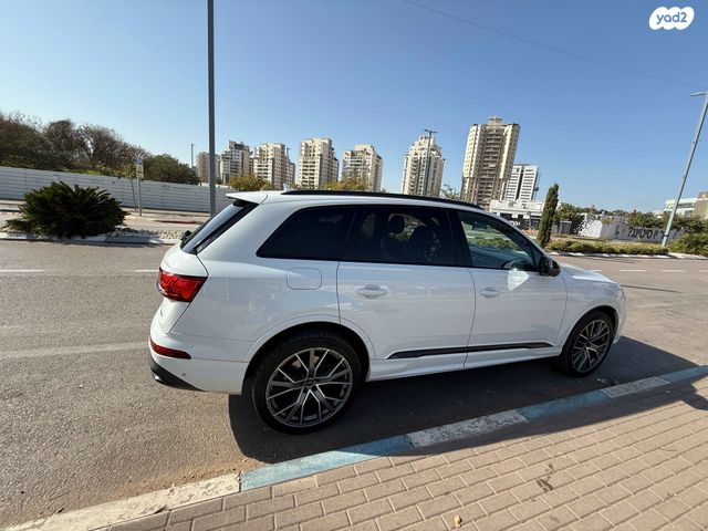 מודעת רכב אאודי Q7