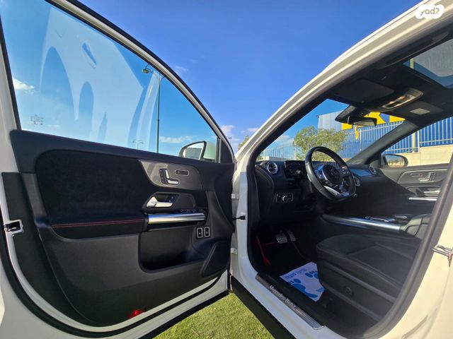 מרצדס-בנץ GLA