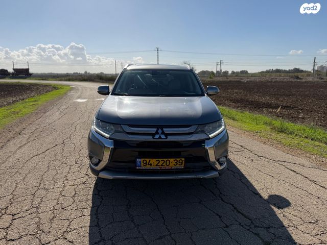 מיצובישי אאוטלנדר