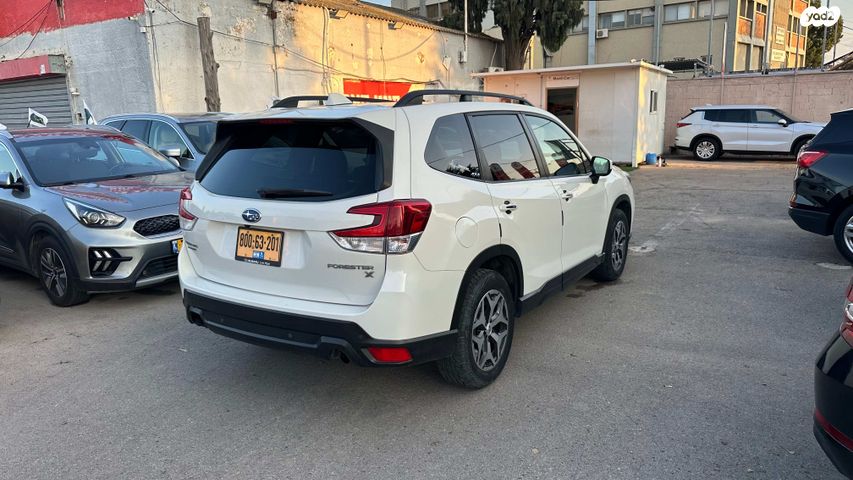 סובארו פורסטר