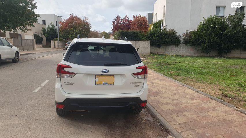 סובארו פורסטר