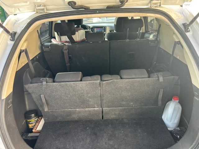 מיצובישי אאוטלנדר