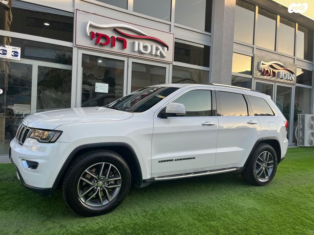 מודעת רכב ג'יפ גרנד צ'ירוקי