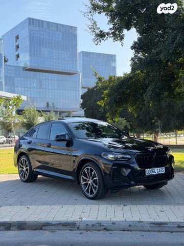 ב מ וו X4 M