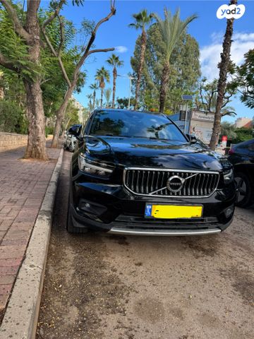 וולוו XC40