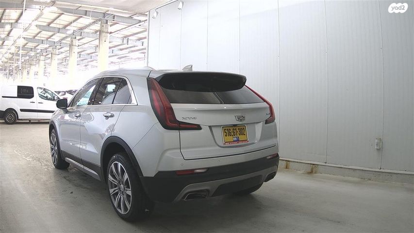 קאדילק XT4