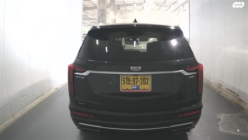 קאדילק XT6