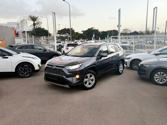 מודעת רכב טויוטה RAV4
