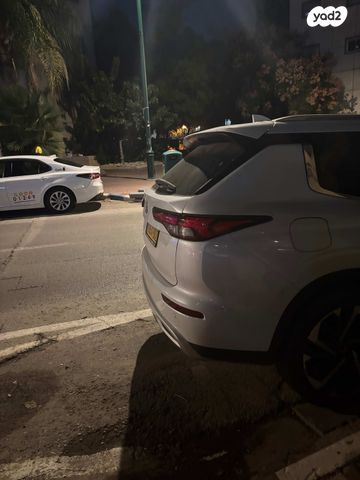 מיצובישי אאוטלנדר