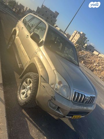 טויוטה לנד קרוזר