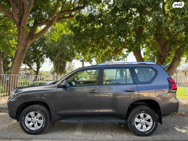 מודעת רכב טויוטה לנד קרוזר