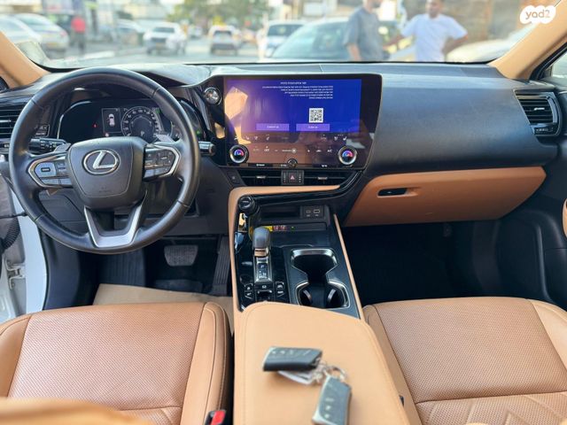 מודעת רכב לקסוס NX 2