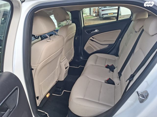 מודעת רכב מרצדס-בנץ GLA