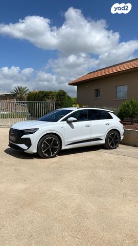מודעת רכב אאודי Q4 e-tron