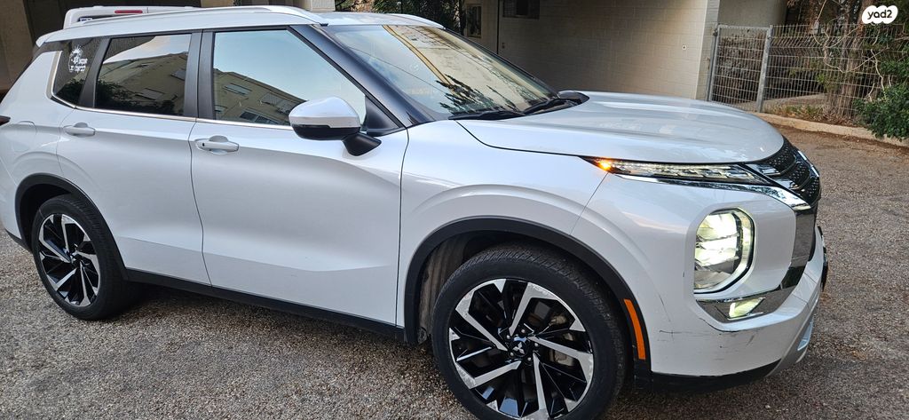 מודעת רכב מיצובישי אאוטלנדר