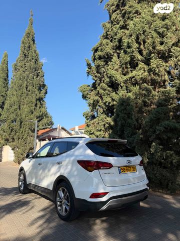 יונדאי סנטה פה