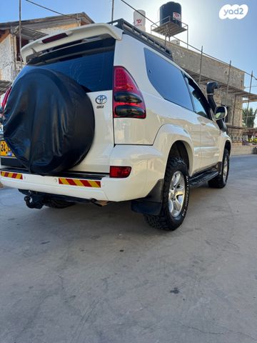 טויוטה לנד קרוזר