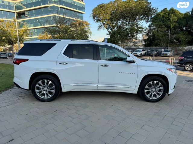 שברולט טראוורס