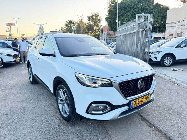אם ג'י EHS PHEV