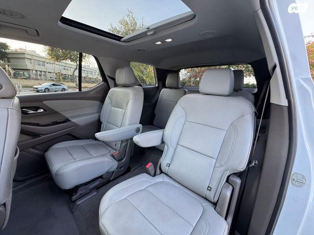 שברולט טראוורס