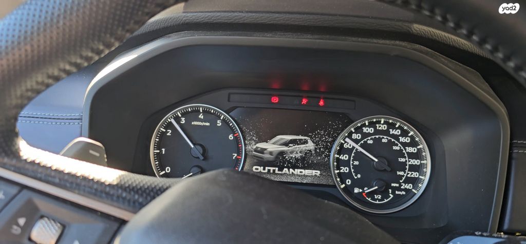 מיצובישי אאוטלנדר