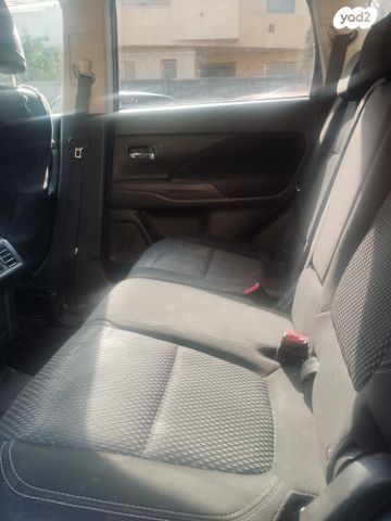 מיצובישי אאוטלנדר