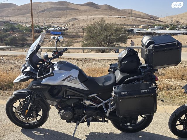 טריומף  Tiger 1200 GT Pro
