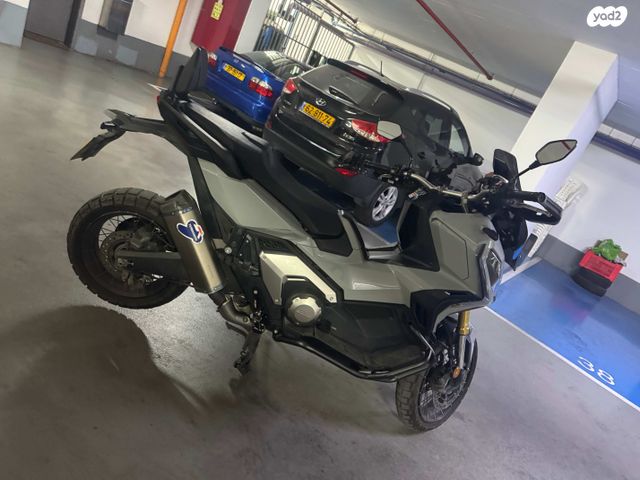 הונדה X-ADV750